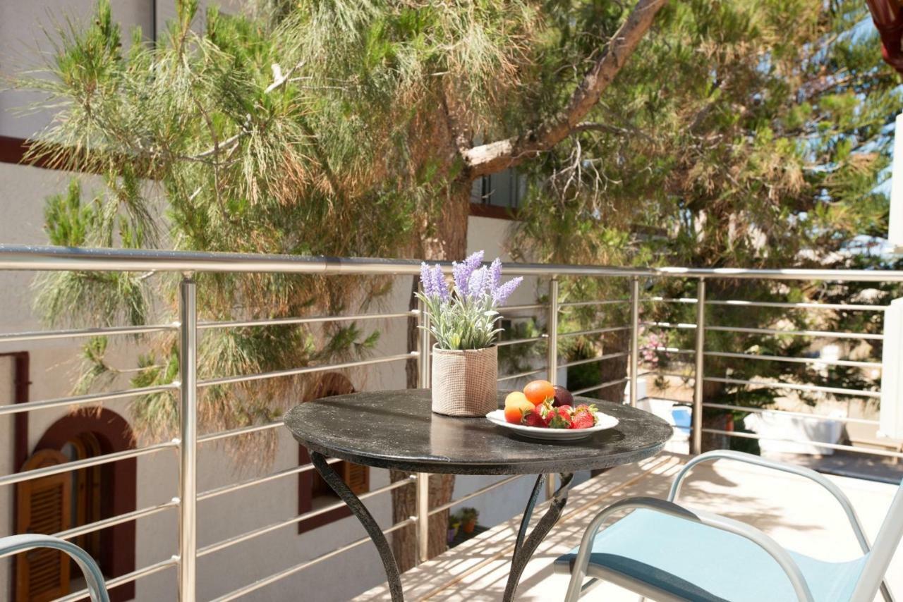 Houmeli Maisonettes & Apartments Καλαμάκι Εξωτερικό φωτογραφία